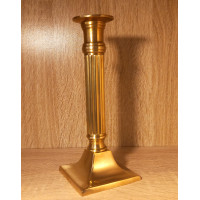 Kerzenständer aus Messing schlicht und elegant